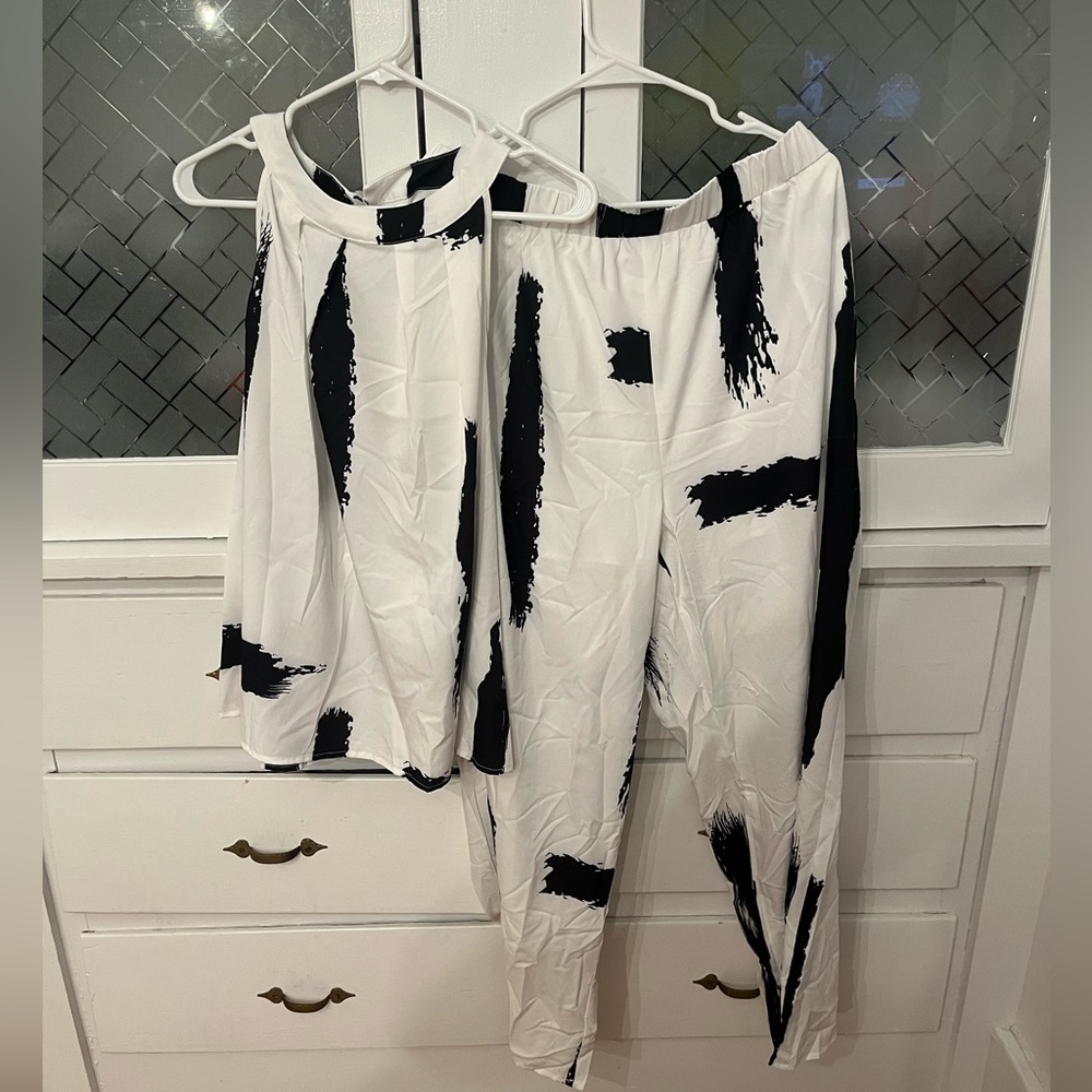 SHEIN xxl matching top and wide legged bottom.